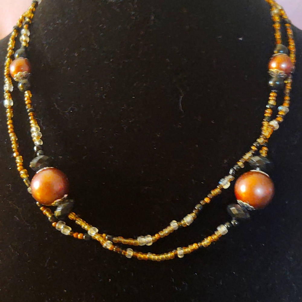 18 in to a 20-in beaded necklace